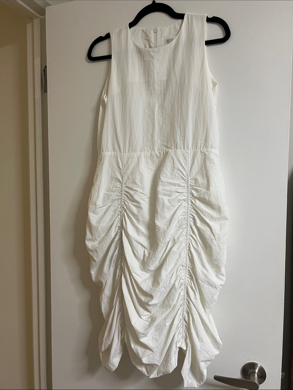 OAK + FORT White Sleeveless Ruched Bubble-Hem Dress
